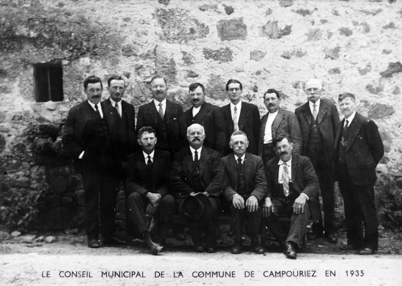 LE CONSEIL MUNICIPAL DE LA COMMUNE DE CAMPOURIEZ EN 1935