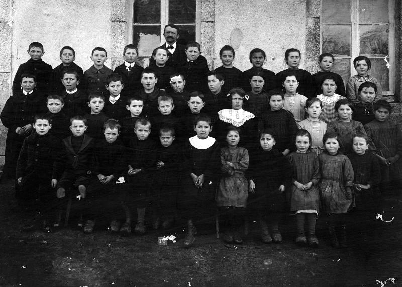 Ecole (escòla) mixte, 1925