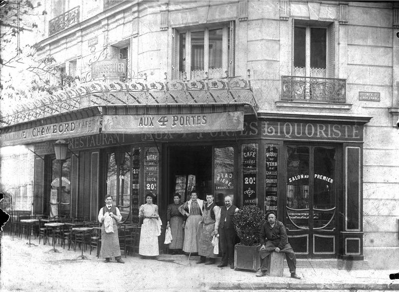 Café, restaurant, liquoriste, Aux 4 portes, F. Chambord, à Paris (75) ou sa région