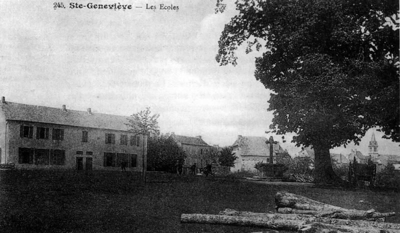 245. Ste-Geneviève - Les Ecoles
