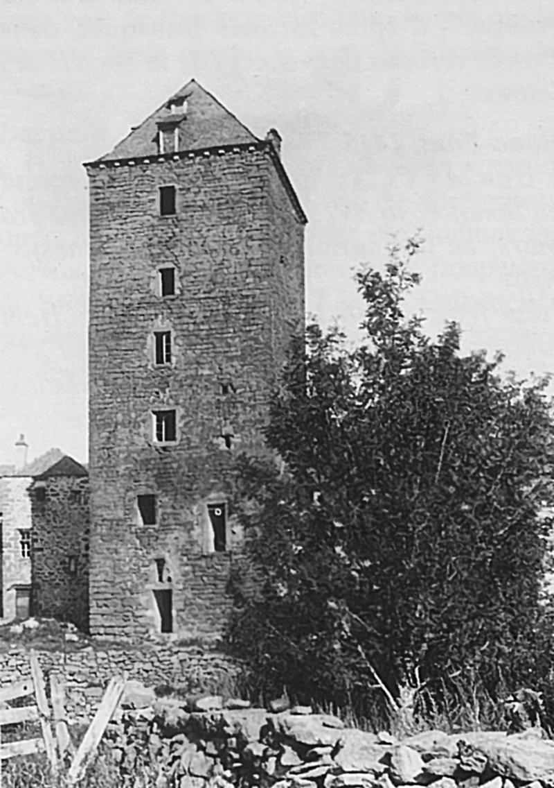 Tour fortifiée, à Aubrac