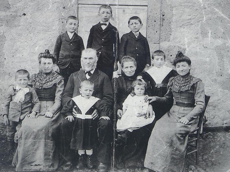 Famille  Niel, à Aulos, 1900-1902