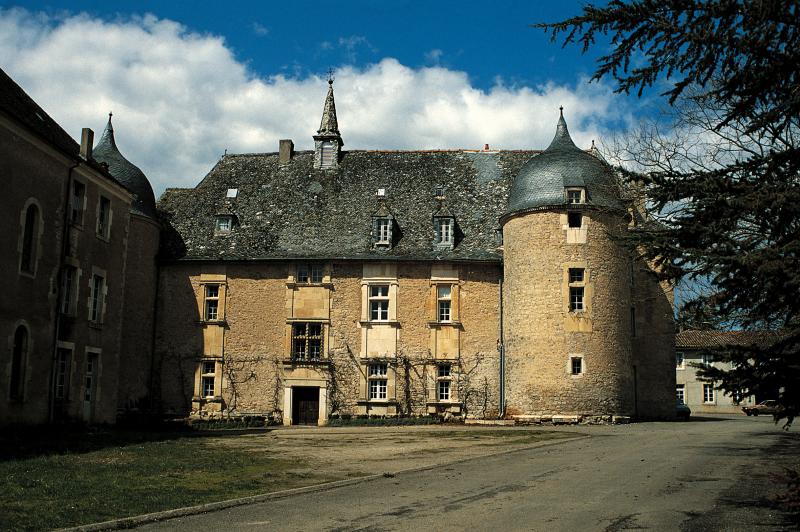 Façade sud du château (castèl) de Graves, avril 1987