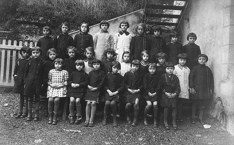Ecole (escòla) des filles, 1937-1938