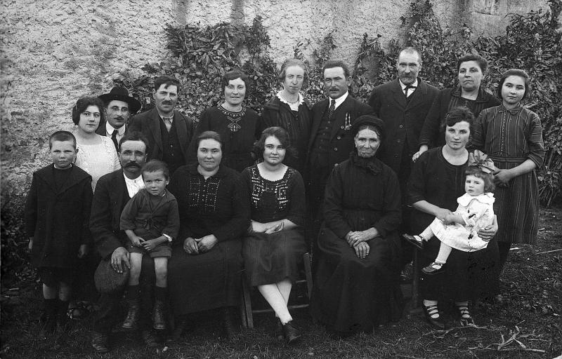 Famille Lavabre-Aymès, dans le Saint-Affricain ou Vabrais (secteur de Saint-Affrique), 1925