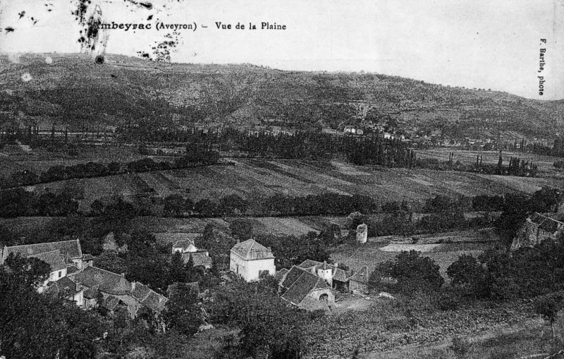 Ambeyrac (Aveyron) - Vue de la Plaine