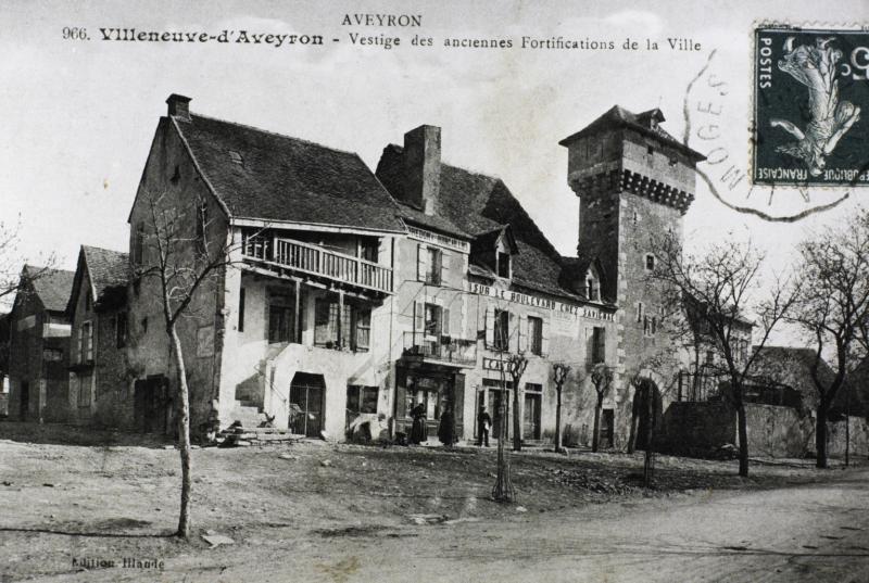 AVEYRON - 963. Villeneuve-d'Aveyron - Vestige des anciennes fortifications de la Ville