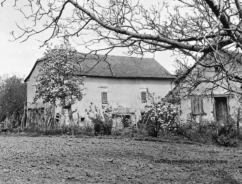Grange (granja) de la maison natale (ostal naissedor) de Jean Boudou
