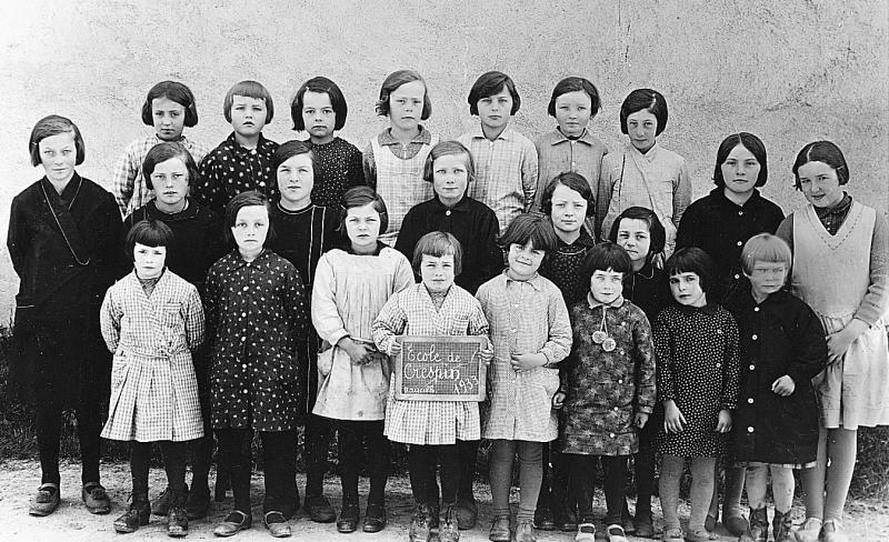 Ecole (escòla) publique des filles, 1933