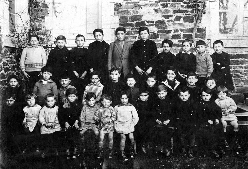 Ecole (escòla) des garçons, 1930