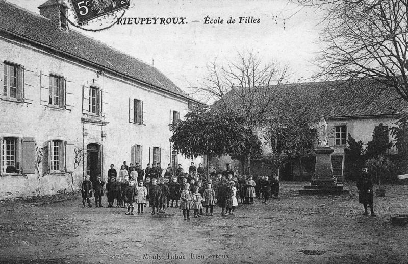 RIEUPEYROUX. – École de Filles