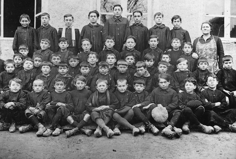 Ecole (escòla) des garçons, 1928-1929
