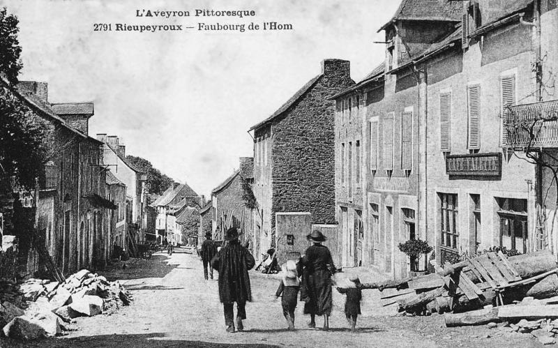 L'Aveyron Pittoresque 2791 Rieupeyroux – Faubourg de l'Hom