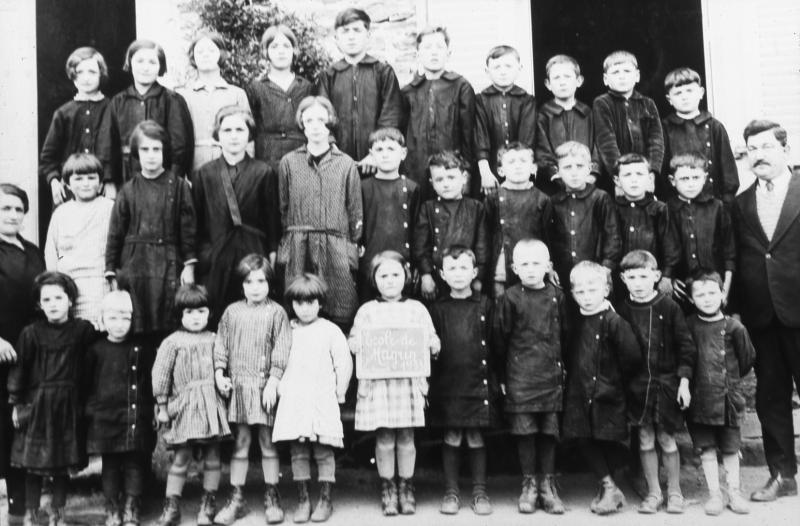 Ecole (escòla) publique mixte, à Magrin, 1933