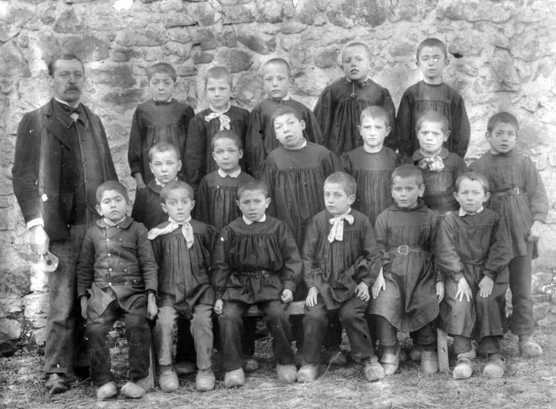 Ecole (escòla) publique des garçons, à Saint-Gervais, vers 1894